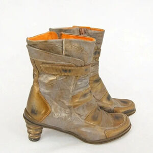 Vintage Rare 90s Y2K Eject Bronze Gold Brushed Berlin  Spiral Leather Boot Heel